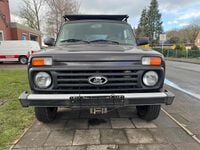 Gebraucht Lada niva 83 PS (61 kW) 2016 Braun SUV