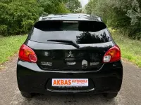 Gebraucht Mitsubishi Space Star 80 PS (58 kW) 2013 Schwarz Van / Kleinbus