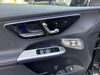 Gebraucht Mercedes GLC300 269 PS (197 kW) 2026 Metalliclack obsidianschwarz Coupé