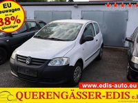 Gebraucht VW Fox 54 PS (39 kW) 2008 Weiß Kleinwagen