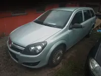 Gebraucht Opel Astra 113 PS (83 kW) 2009 Silber Limousine