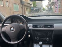 gebraucht BMW 318 E90 i