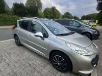 Gebraucht Peugeot 207 75 PS (55 kW) 2008 Silber Limousine
