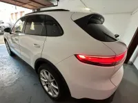 Second-hand Porsche Cayenne 340 CP (250 kW) 2019 Alb SUV