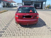 Gebraucht Audi A4 131 PS (96 kW) 2004 Rot Kombi