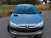Gebraucht Peugeot 206 60 PS (44 kW) 2001 Silber Kleinwagen