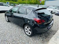 gebraucht Opel Astra Lim. 5-trg Sport NAVI PDC KLIMAAUT SITZHZ