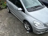 Gebraucht Mercedes B200 136 PS (100 kW) 2009 Silber Van / Kleinbus