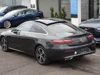 Gebraucht Mercedes E300 Avantgarde 258 PS (189 kW) 2023 Grün Coupé