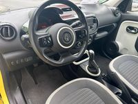 Używany Renault Twingo Liberty 71 KM (52 kW) 2016 Żółty Hatchback