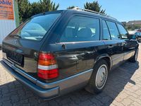 Gebraucht Mercedes E280 193 PS (141 kW) 1994 Schwarz Kombi