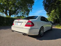 Gebraucht Mercedes E500 Avantgarde 387 PS (284 kW) 2006 Weiß Limousine