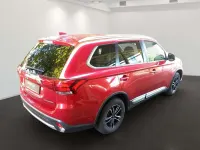 Gebraucht Mitsubishi Outlander Edition 150 PS (110 kW) 2018 Karminrot SUV