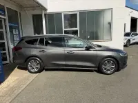 Gebraucht Ford Focus Titanium 120 PS (88 kW) 2022 Magnetic metallic (grau) Kombi