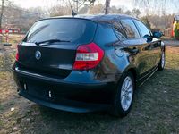 Gebraucht BMW 116 116 PS (85 kW) 2006 Schwarz Kleinwagen