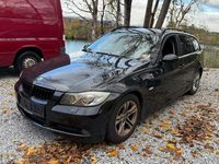 Gebraucht BMW 318 Comfort Edition 122 PS (89 kW) 2007 Schwarz Kombi