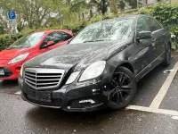 Gebraucht Mercedes E220 Avantgarde 170 PS (125 kW) 2010 Schwarz Limousine