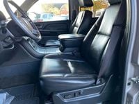 Gebraucht Cadillac Escalade 409 PS (300 kW) 2010 Silber SUV