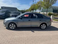 Gebraucht Skoda Rapid 105 PS (77 kW) 2013 Grau Kleinwagen