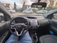 Gebraucht Hyundai i20 78 PS (57 kW) 2011 Schwarz Kleinwagen