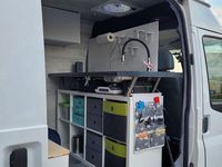 Second-hand Ford Transit 140 CP (102 kW) 2011 Alb Monovolum