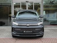 Neu VW Tiguan Business 150 PS (110 kW) 2026 Delfingrau metallic SUV