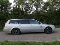 Gebraucht Ford Mondeo Titanium 155 PS (114 kW) 2005 Silber Kombi