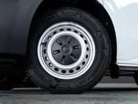 Neu VW T6.1 100 kW (136 PS) 2026 Clear white Van