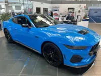 Neu Ford Mustang GT Fastback 446 PS (328 kW) 2025 Grabber blue metallic Coupé