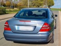 Gebraucht Mercedes E200 Elegance 163 PS (119 kW) 2005 Blau Limousine
