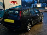 Gebraucht Ford Focus 115 PS (84 kW) 2006 Schwarz Kombi