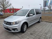 Gebraucht VW Caddy Maxi Trendline 125 PS (91 kW) 2017 Grau Van / Kleinbus