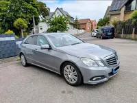 Gebraucht Mercedes E220 Avantgarde 170 PS (125 kW) 2009 Grau Limousine