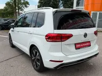 Gebraucht VW Touran Highline 150 PS (110 kW) 2022 Pure white Van / Kleinbus