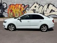 Gebraucht Skoda Rapid 125 PS (91 kW) 2015 Weiß Kleinwagen
