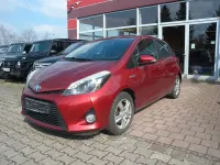 Gebraucht Toyota Yaris Hybrid Edition 75 PS (55 kW) 2014 Rot Limousine