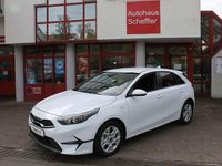 Gebraucht Kia Ceed 120 PS (88 kW) 2024 Casaweiß Kleinwagen