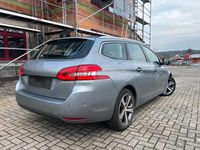 Gebraucht Peugeot 308 116 PS (85 kW) 2017 Grau Kombi