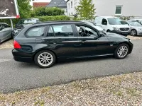Gebraucht BMW 320 184 PS (135 kW) 2010 Schwarz Kombi