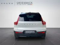 Gebraucht Volvo XC40 Plus 169 kW (231 PS) 2022 Crystalweiss perleffekt (metallic) SUV