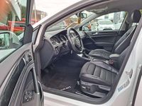 Gebraucht VW Golf VII Highline 150 PS (110 kW) 2016 Pure white Kleinwagen