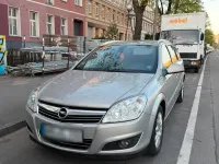 Gebraucht Opel Astra 125 PS (91 kW) 2009 Gold Kombi