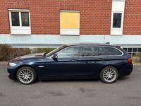 Gebraucht BMW 530 258 PS (189 kW) 2013 Blau Kombi