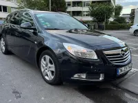 Gebraucht Opel Insignia 131 PS (96 kW) 2011 Schwarz Kombi