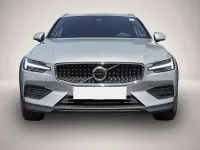 Gebraucht Volvo V60 CC Plus 197 PS (144 kW) 2024 Manufacturer Kombi