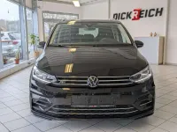 Gebraucht VW Touran Highline 150 PS (110 kW) 2025 Grenadillschwarz metallic Van / Kleinbus