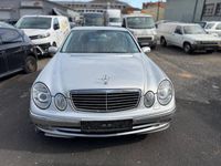 Gebraucht Mercedes E220 Avantgarde 150 PS (110 kW) 2003 Silber Limousine