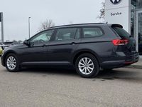 Gebraucht VW Passat 122 PS (89 kW) 2023 Grau Kombi
