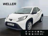 Gebraucht Toyota Aygo 72 PS (52 kW) 2023 Schneeweiß Kleinwagen