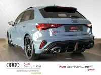 Neu Audi RS3 Sport 400 PS (294 kW) 2026 Kemoragrau Limousine